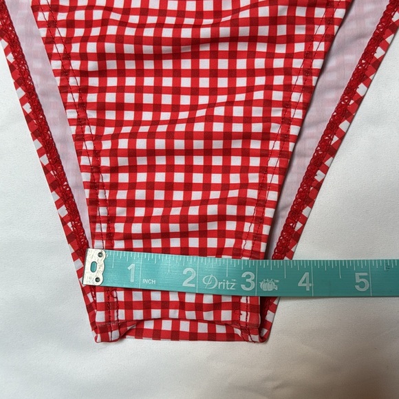 Bikini - Picture 4 of 7